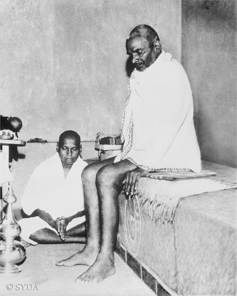 PHOTO Bhagavan Nityananda & Baba Muktananda - 200 Series