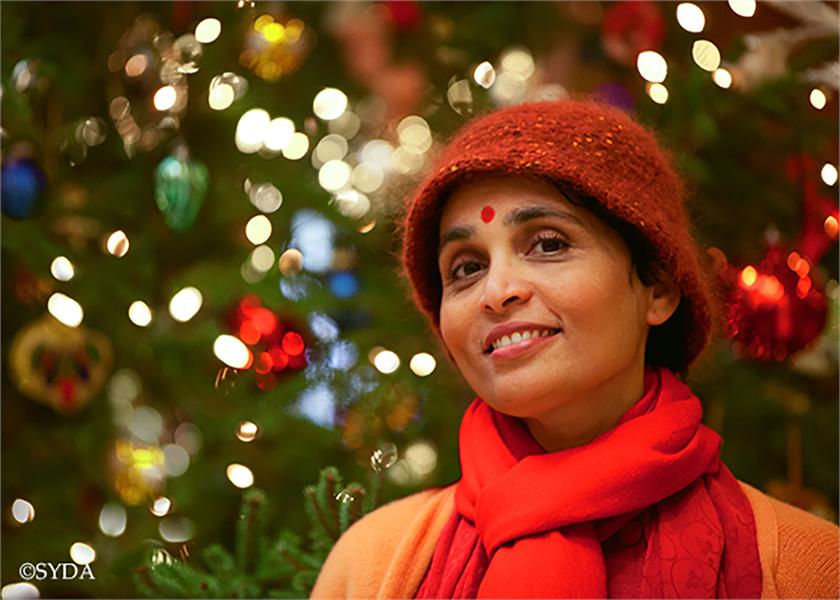 PHOTO Gurumayi - 945 Series
